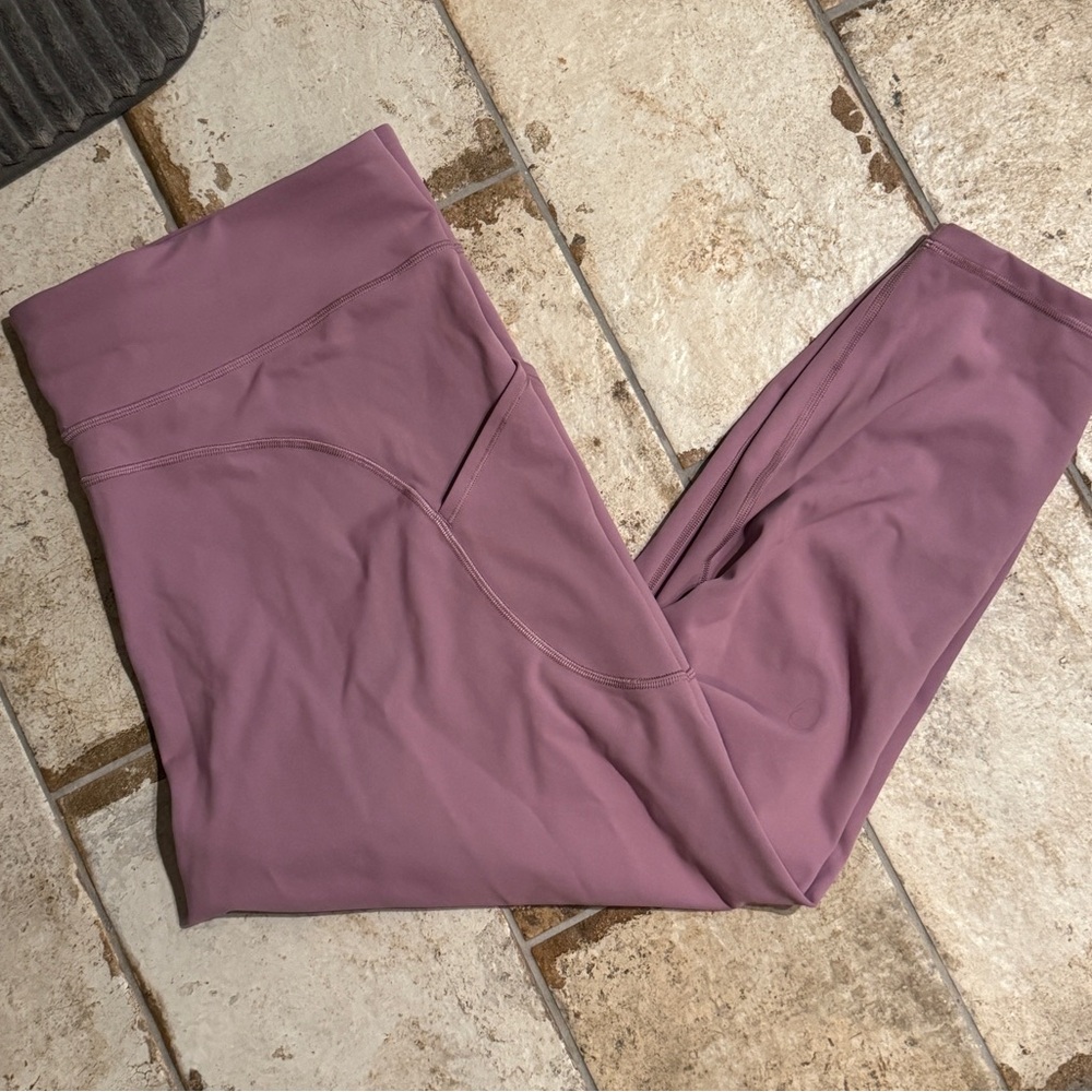 NWOT Lululemon leggings | side pockets | size 20| Mauve color
